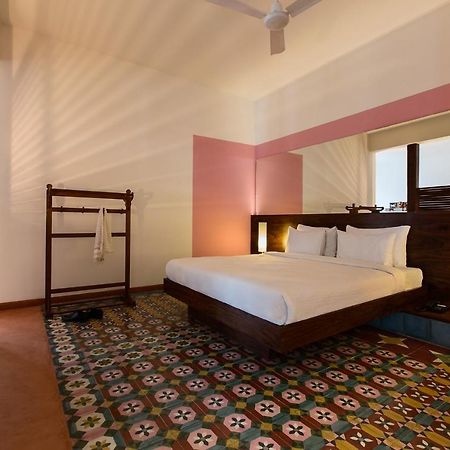 Villa Shanti - Heritage Hotel For Foodies Pondicherry Exteriör bild